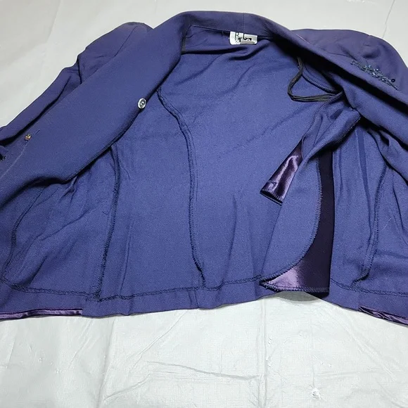 R.J. & Co. Blazer - Picture 8 of 13